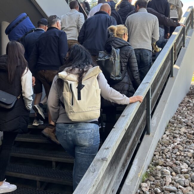 24 09 21 10 40 58 3878