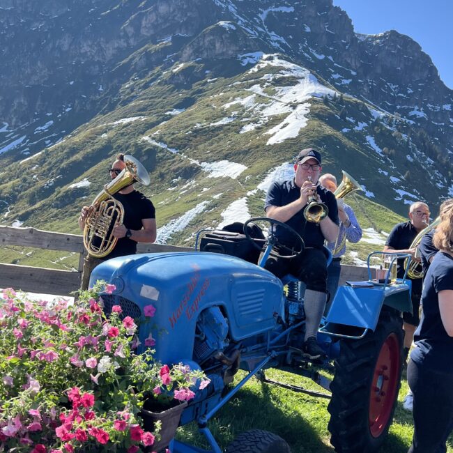 24 09 21 11 17 28 3912