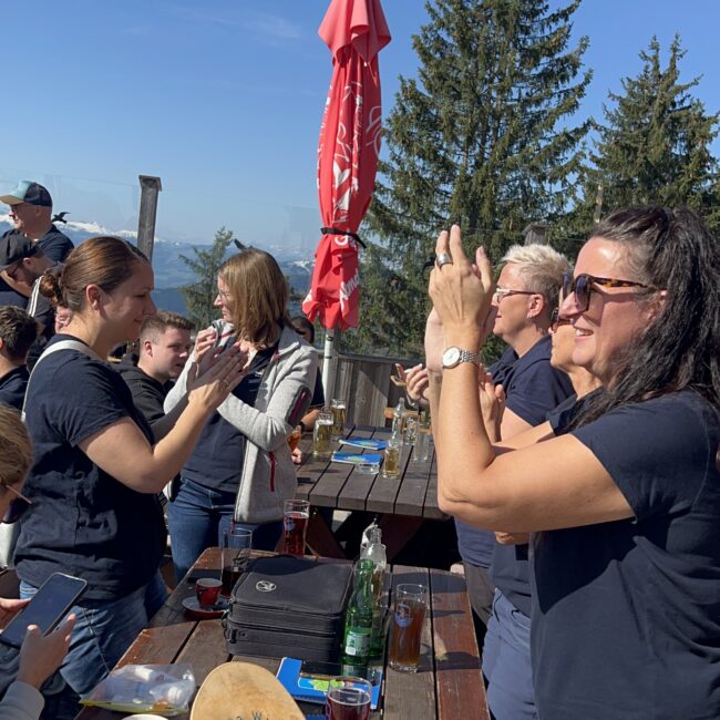 24 09 21 11 23 02 3937