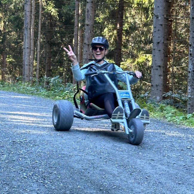 24 09 21 12 36 52 0793