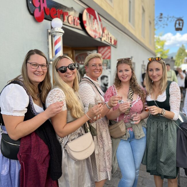 24 09 21 16 36 13 4058