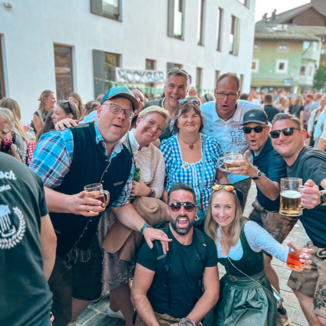 24 09 21 18 11 17 4144