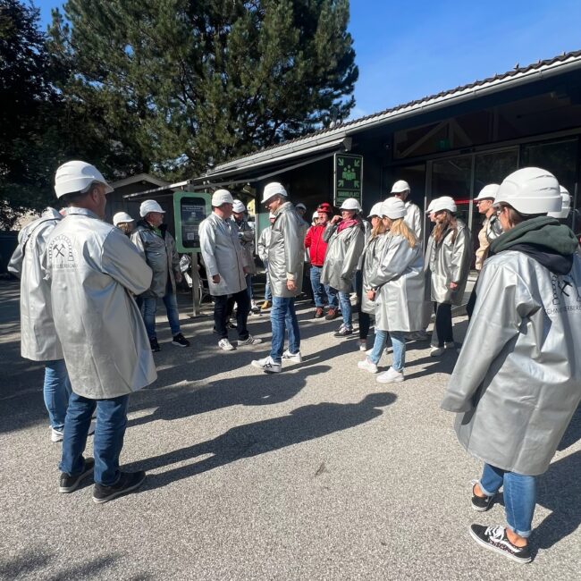 24 09 22 11 22 08 9150