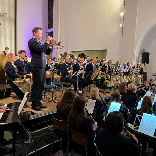 24 12 15 21 19 19 F629