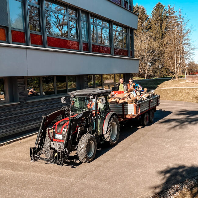 25 04 05 09 10 05 8425