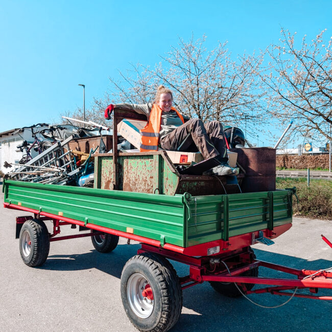 25 04 05 16 25 37 F4a8