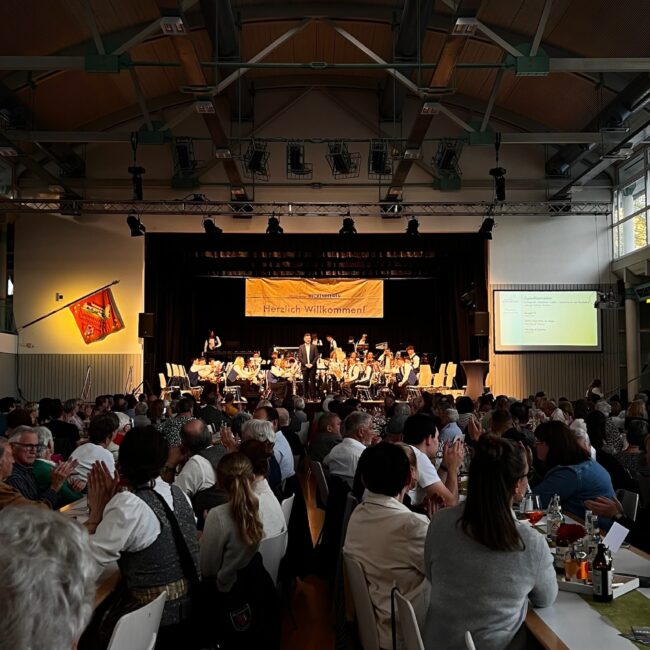 25 04 12 19 46 19 1018