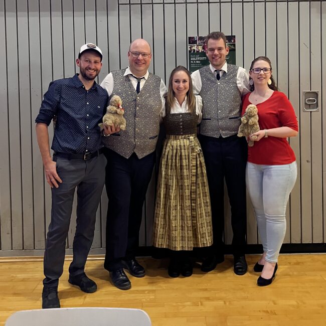 25 04 12 23 12 46 8667