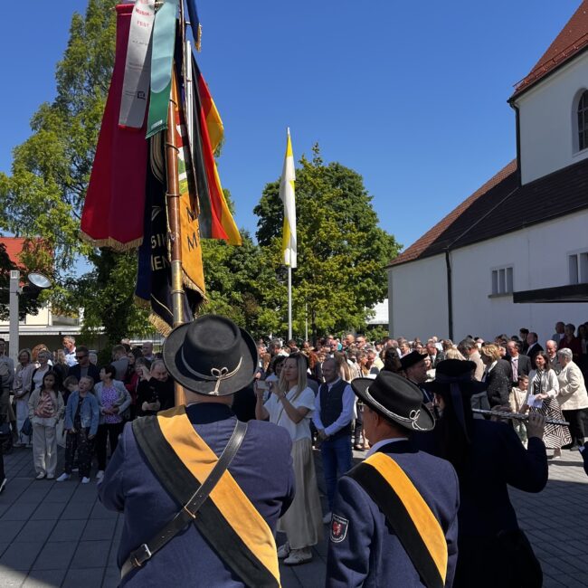 25 05 11 11 33 56 9174