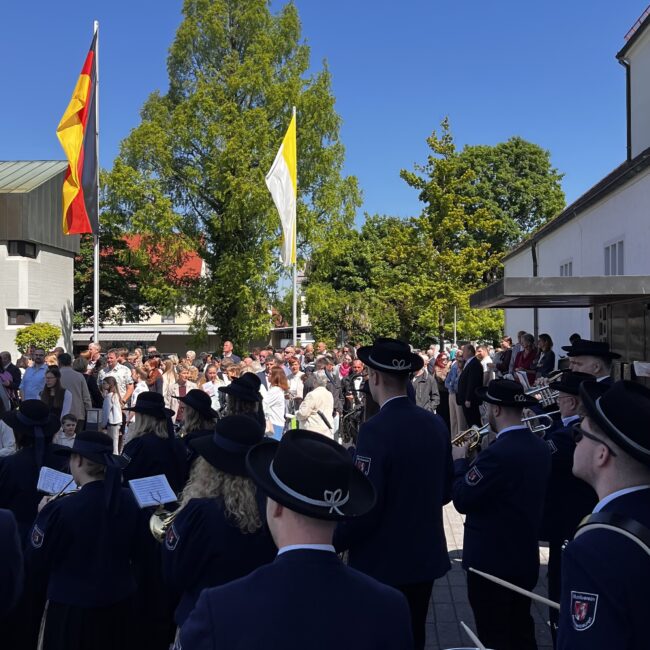 25 05 11 11 34 10 9176