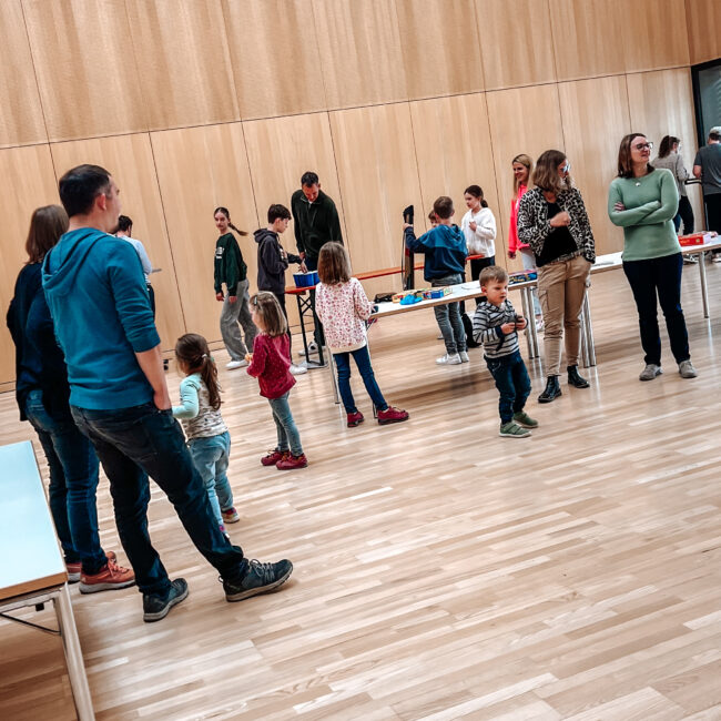 25 05 25 11 37 22 9640