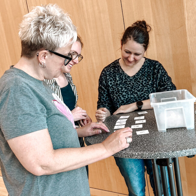 25 05 25 11 37 39 9642