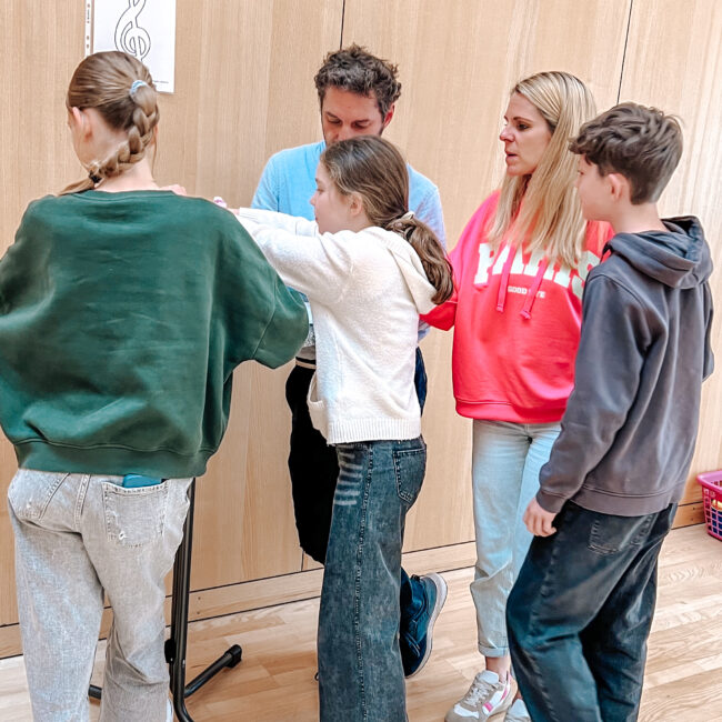 25 05 25 11 38 02 9644