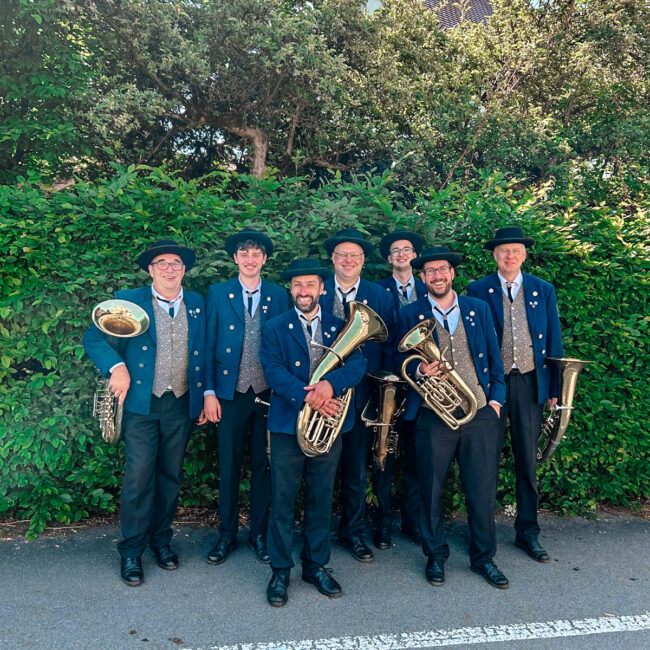 25 05 30 10 59 32 234d