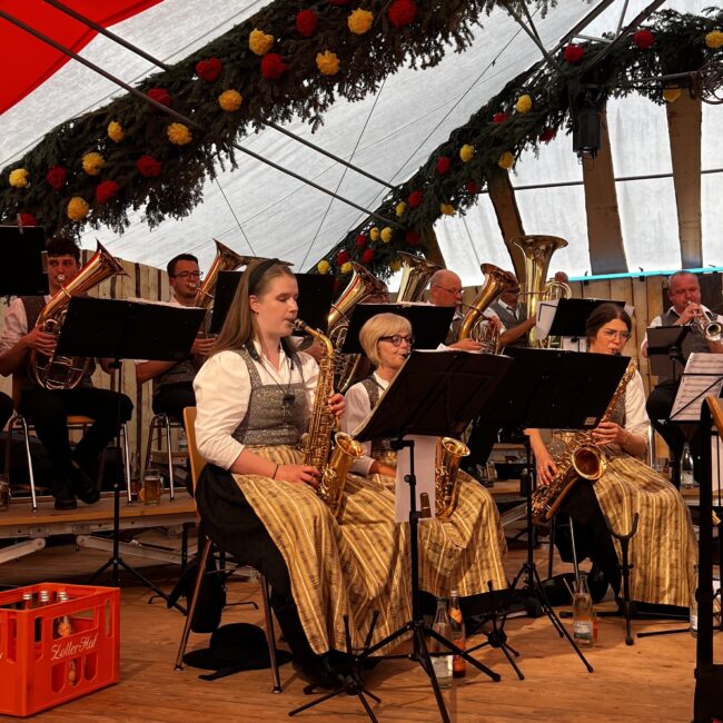 25 06 01 12 20 51 0022