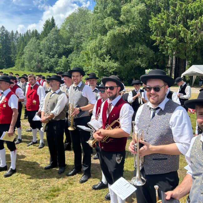 25 06 01 21 09 51 5d24