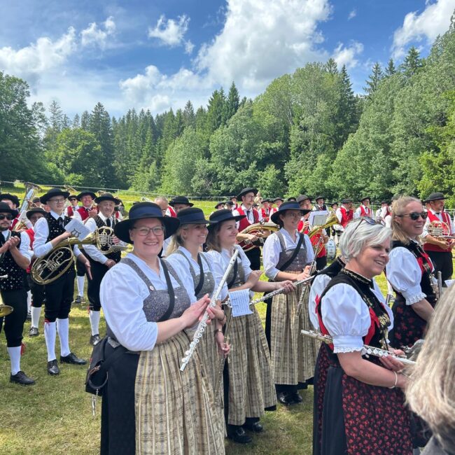 25 06 01 21 09 51 C44c