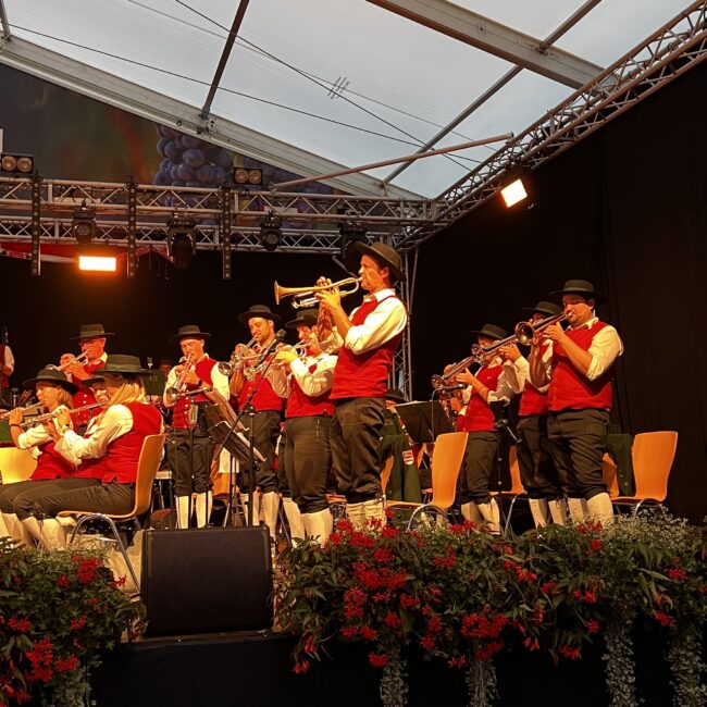 25 08 22 20 01 58 2791