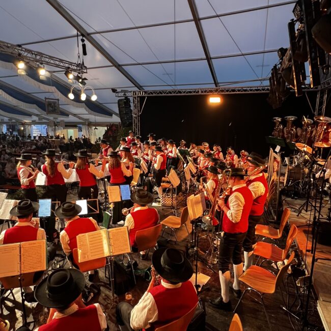 25 08 22 20 11 28 2814