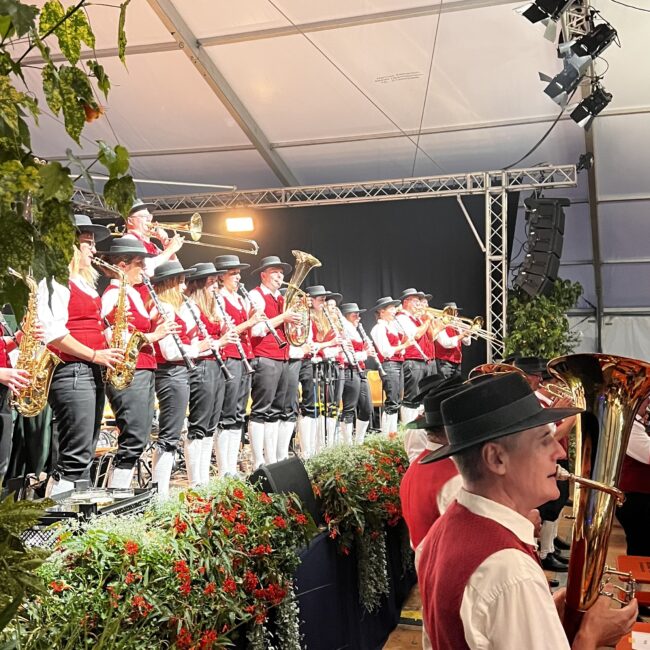 25 08 22 20 44 21 2823