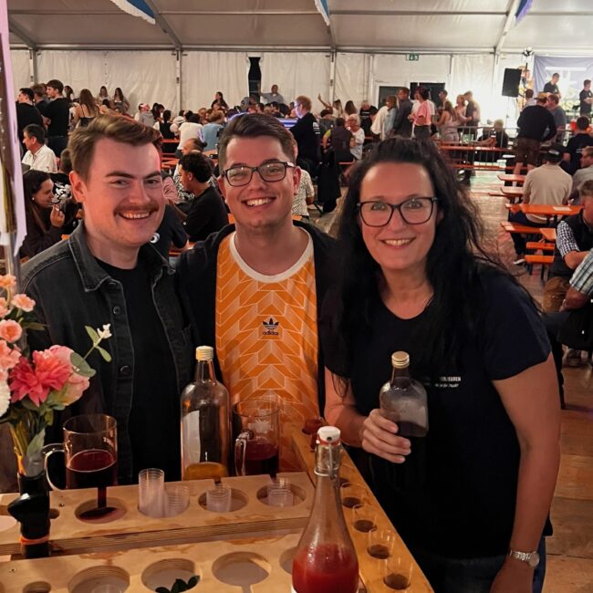 25 08 22 23 28 02 2869