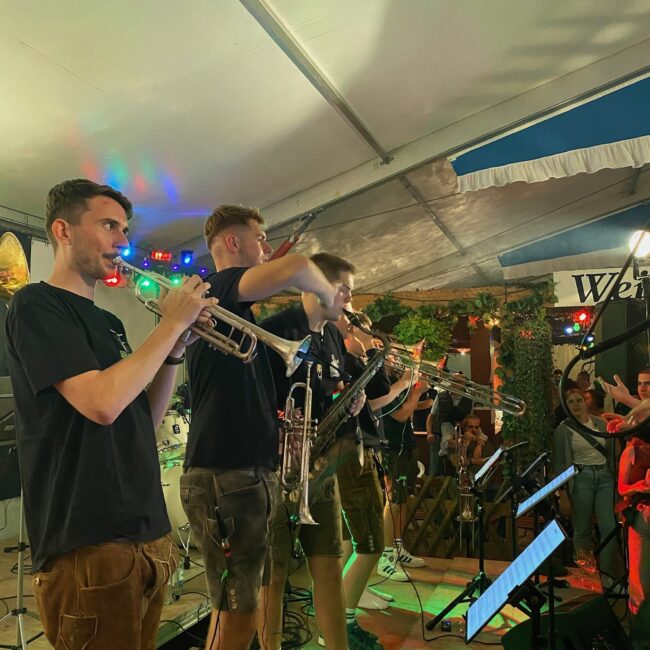 25 08 23 01 05 59 7146