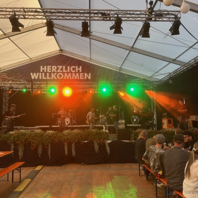 25 08 24 19 00 20 2277