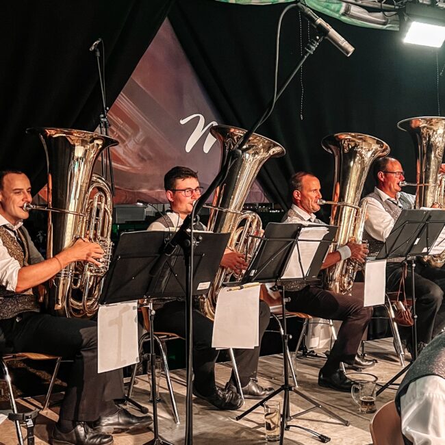 25 08 25 21 05 19 3178