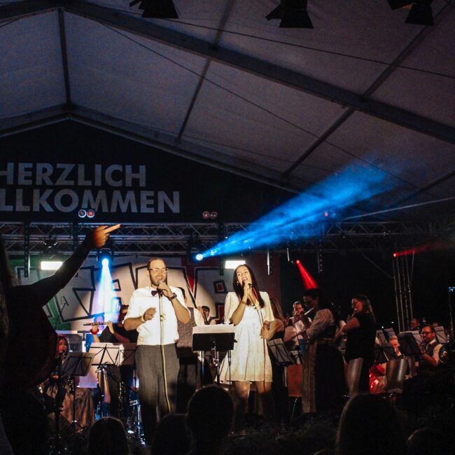 25 08 25 22 06 15 3606