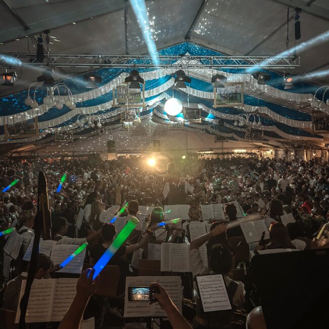 25 08 27 15 59 41 6677